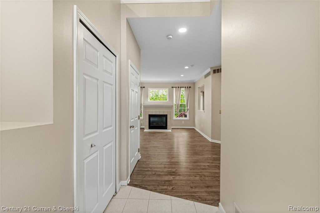 43060 Providence Lane, Canton, MI 48188 — Photo 4