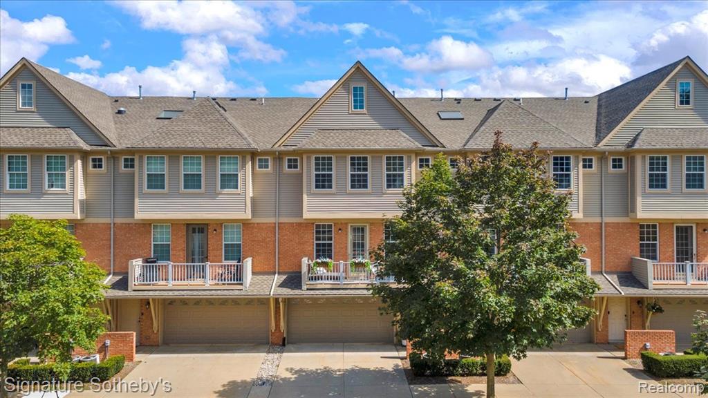 56624 Longhorn Drive, Shelby Twp, MI 48316 — front exterior