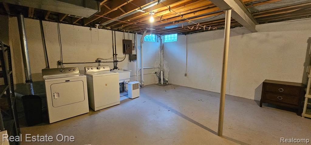 961 Abbey Lane, Milford, MI 48381 — Photo 25
