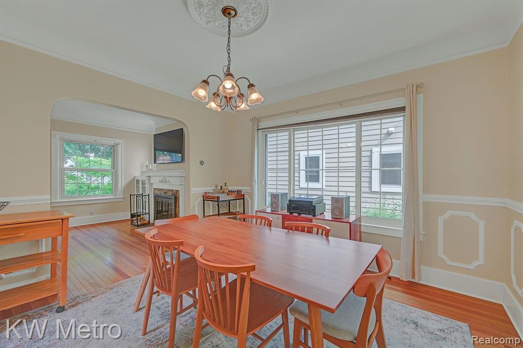 806 LOCKWOOD Road, Royal Oak, MI 48067 — Photo 11