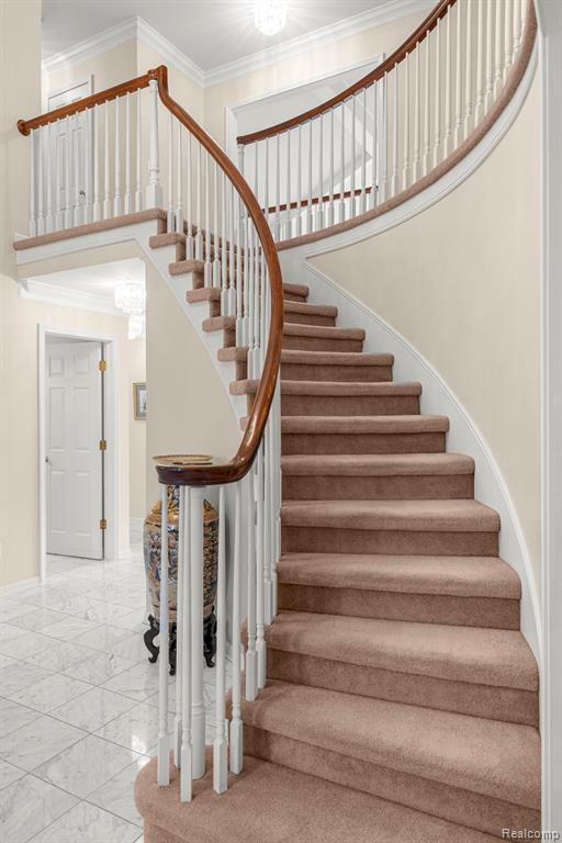 30060 Bristol Lane, Bingham Farms, MI 48025 — Photo 7