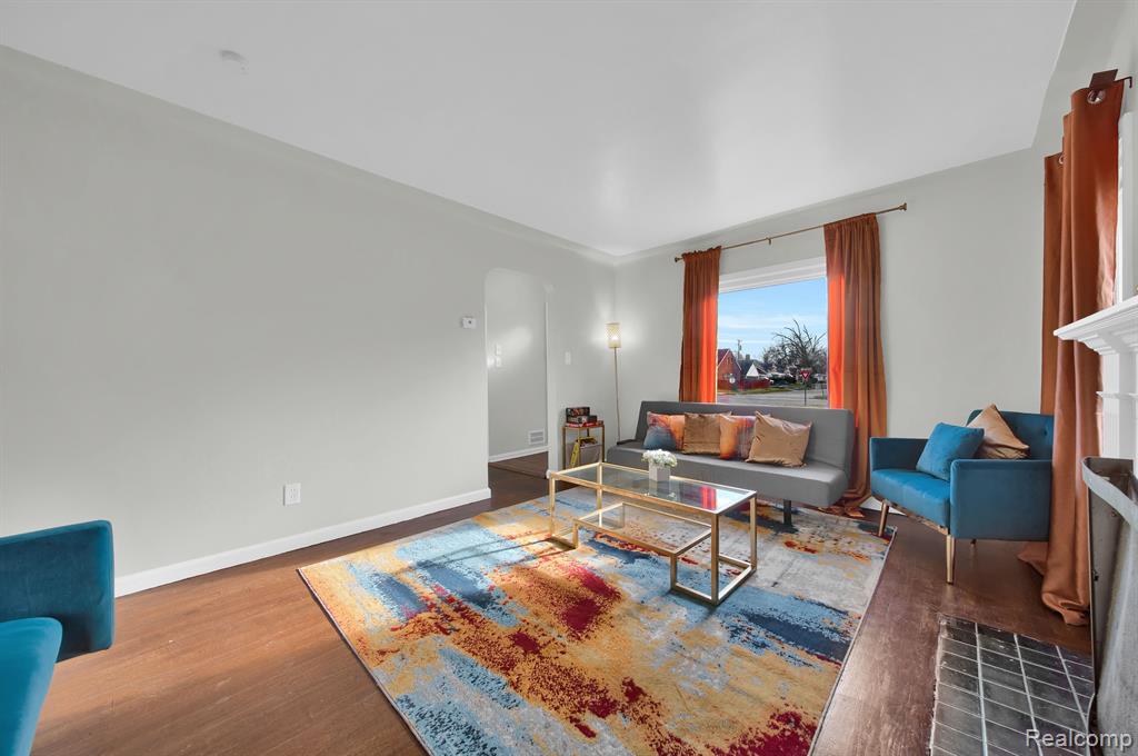 8550 W OUTER Drive, Detroit, MI 48219 — Photo 4
