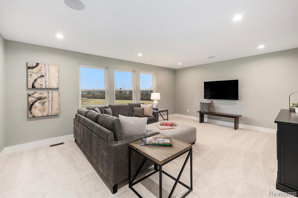 7699 Orchard Lane, Washington, MI 48095 — Photo 31