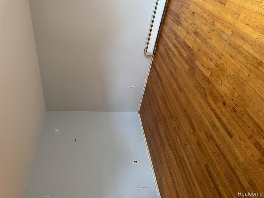 25301 5 Mile rd, 109, Redford, MI 48239 — Photo 3