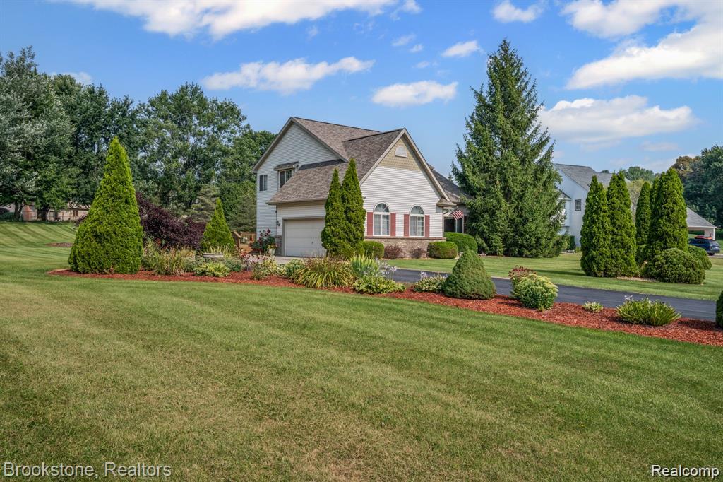5280 Brantford Court, Grand Blanc, MI 48439 — Photo 6