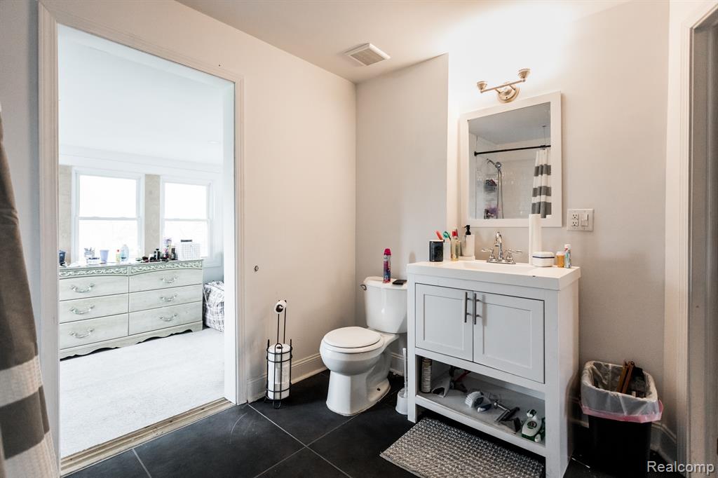 219 Waverly Street, Highland Park, MI 48203 — Photo 14