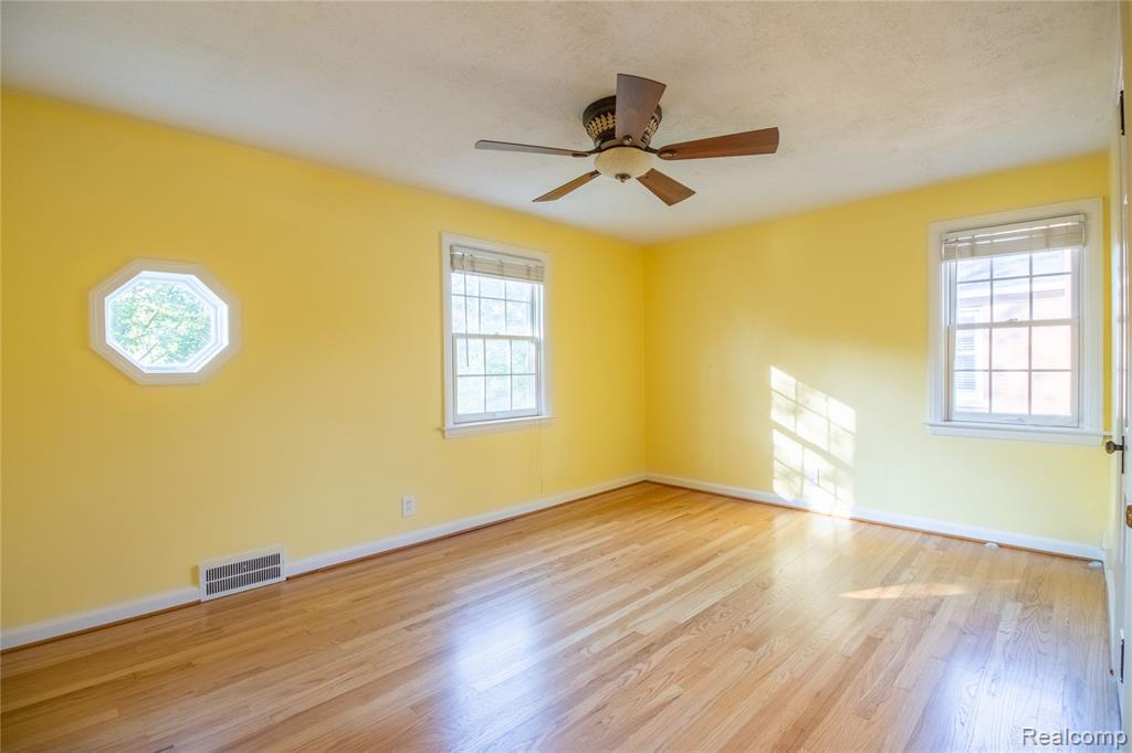 450 Roland Road, Grosse Pointe Farms, MI 48236 — Photo 23