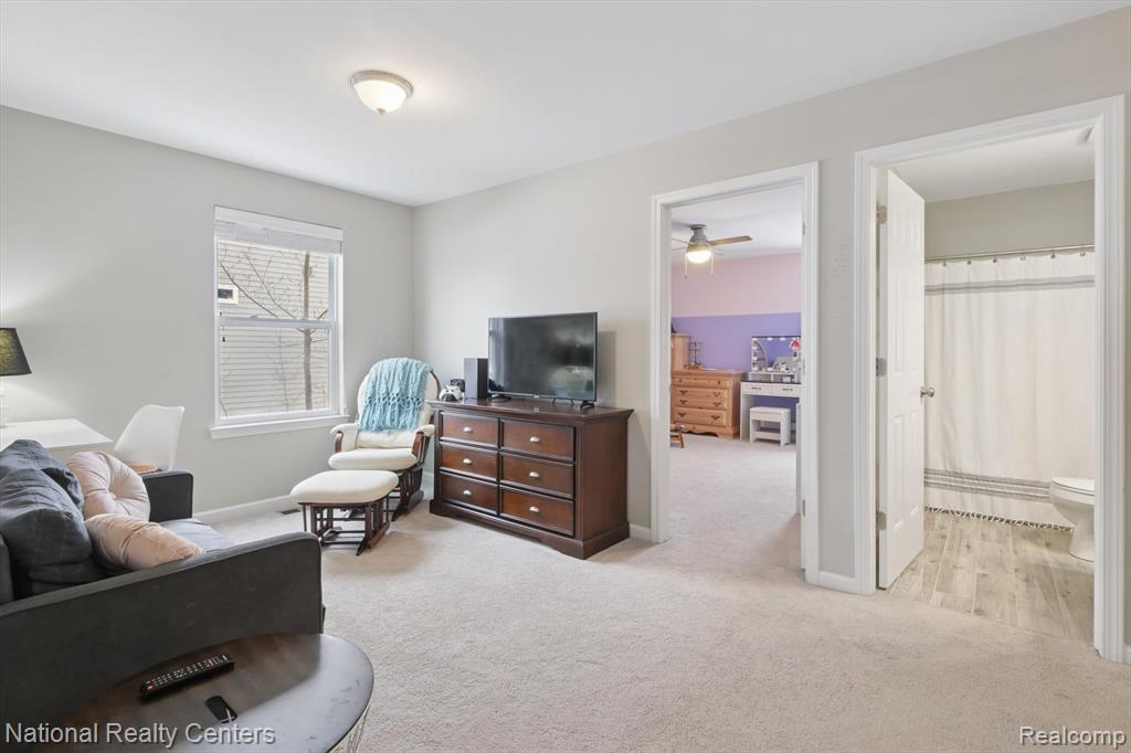 27316 Victoria Road, Novi, MI — Photo 37