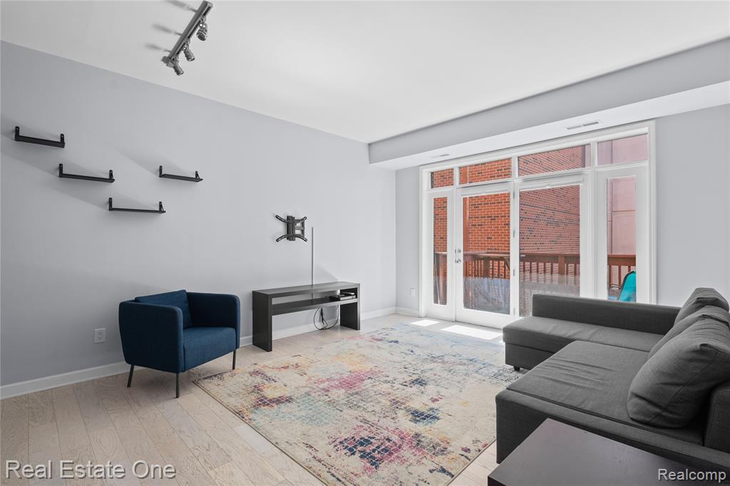 220 MAC Avenue, 313, East Lansing, MI 48823 — Photo 11
