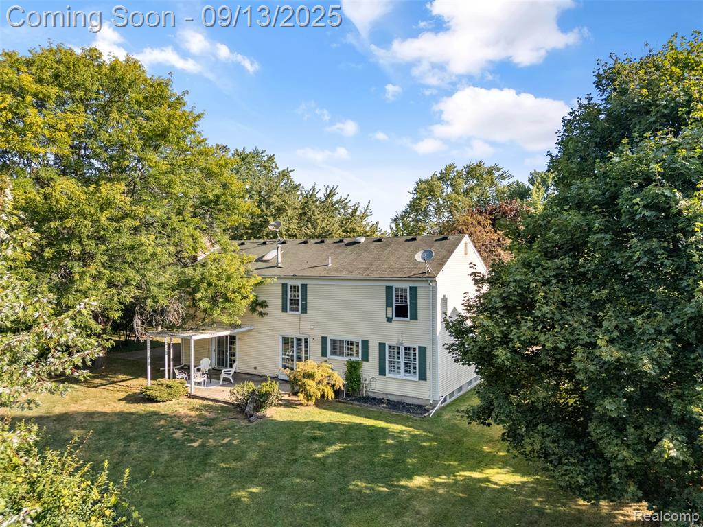 5493 S Piccadilly, West Bloomfield, MI — Photo 31
