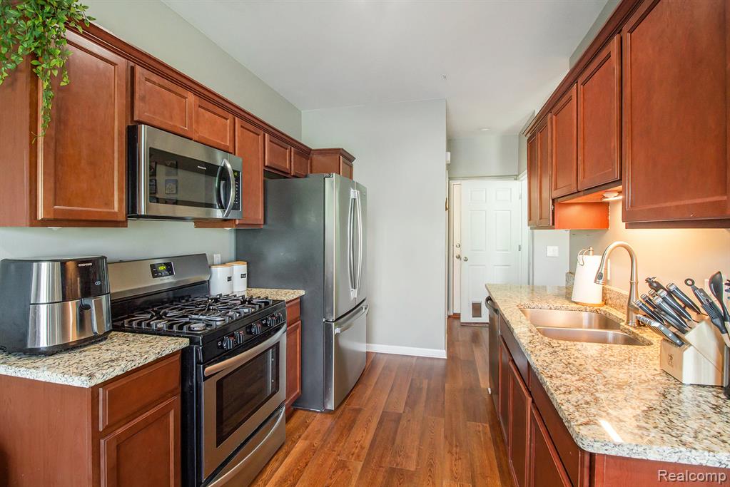 1302 Riversedge Drive, Saline, MI 48176 — Photo 5