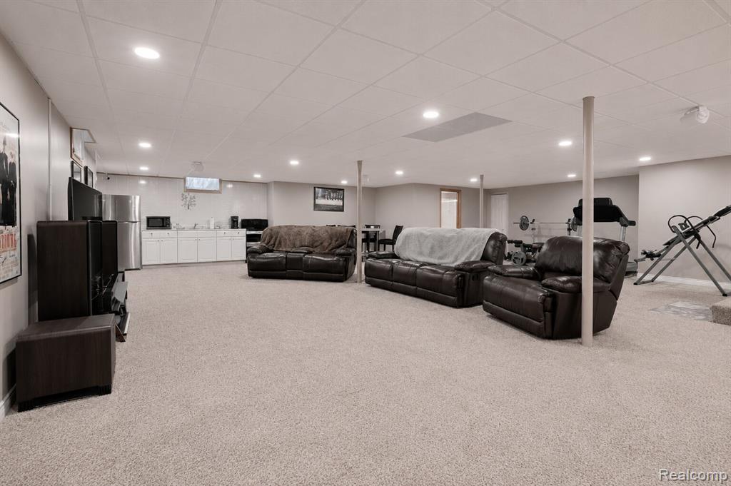 545 Karla Lane, Marysville, MI 48040 — Photo 28