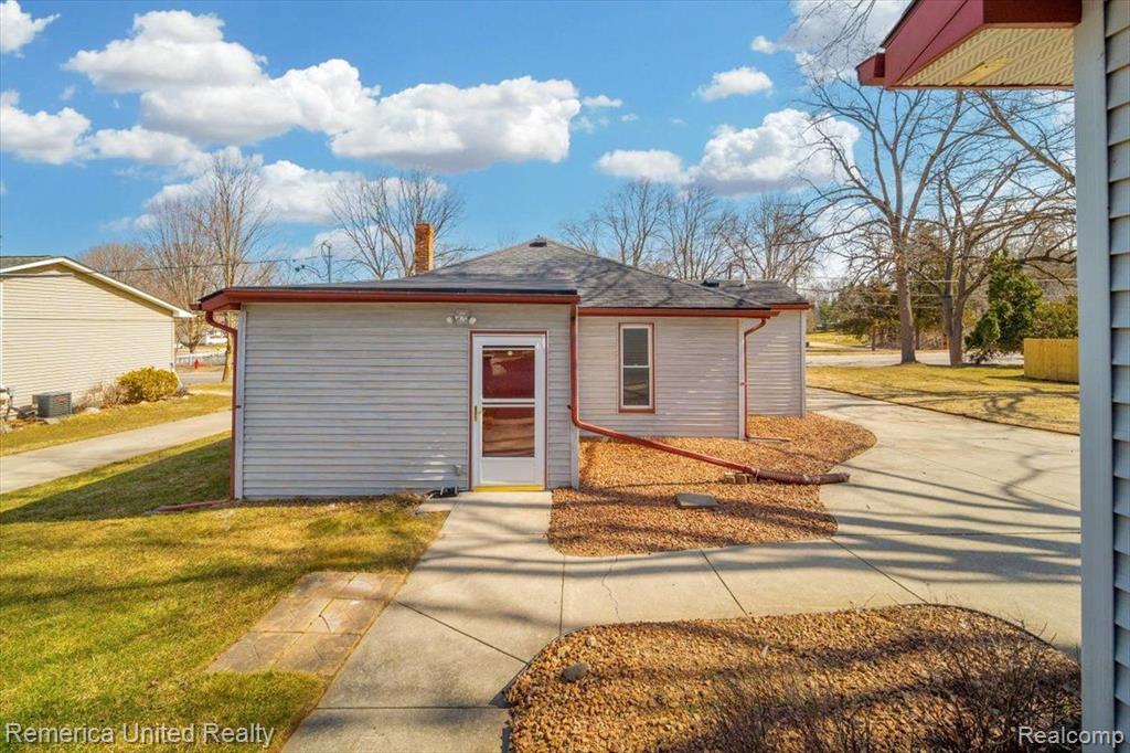 514 S Main Street, Milford, MI 48381 — Photo 28