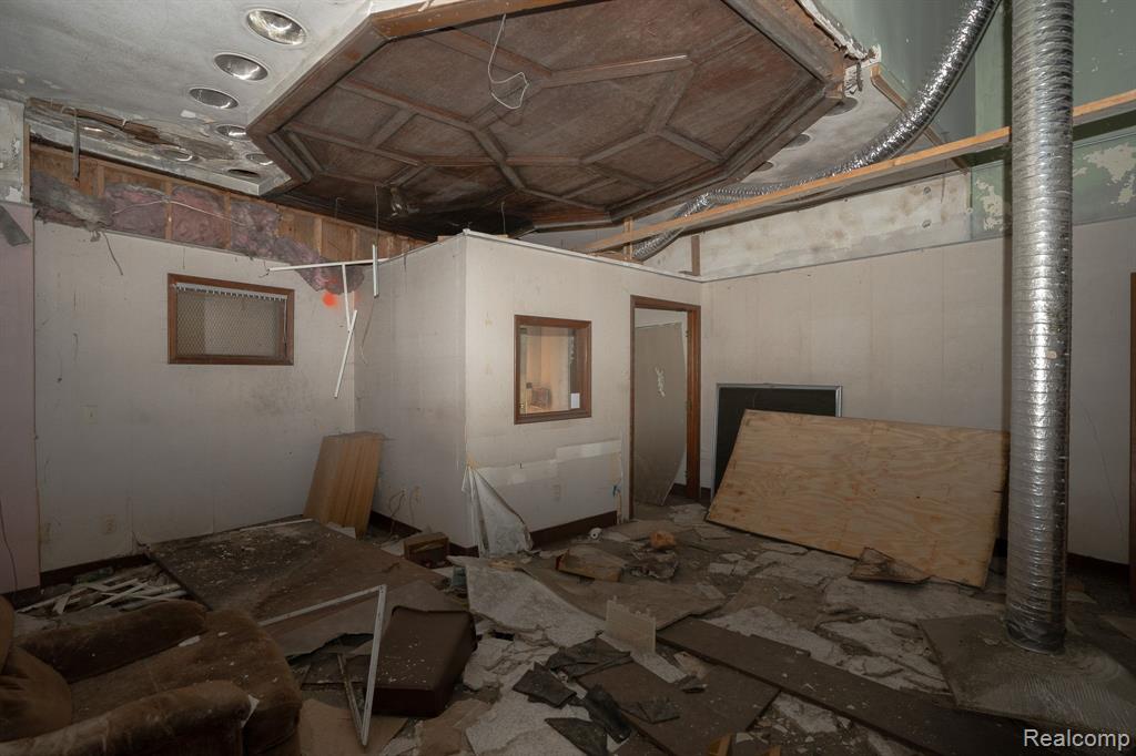 13537 GRATIOT Avenue, Detroit, MI 48205 — Photo 7