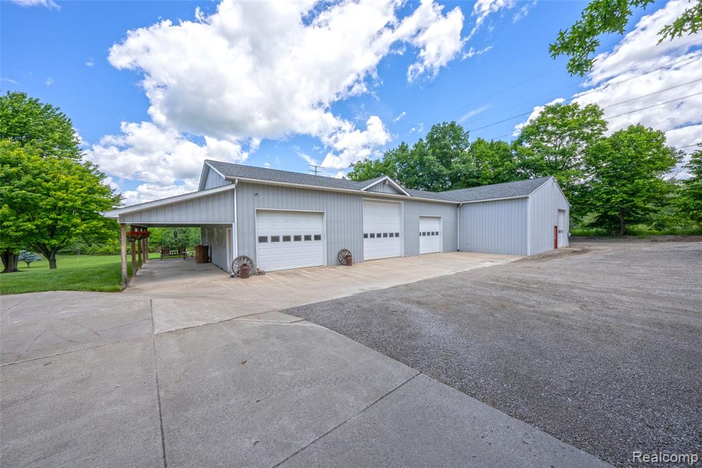 5233 Crawford Road, Dryden, MI 48428 — Photo 27