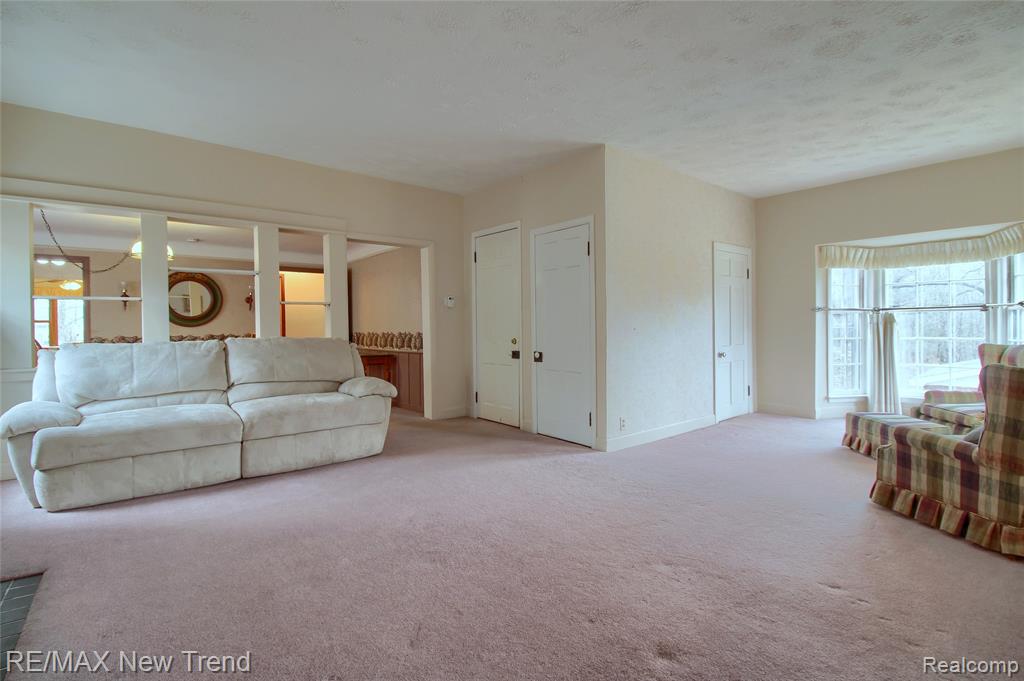 2470 Chilson Road, Howell, MI 48843 — Photo 9