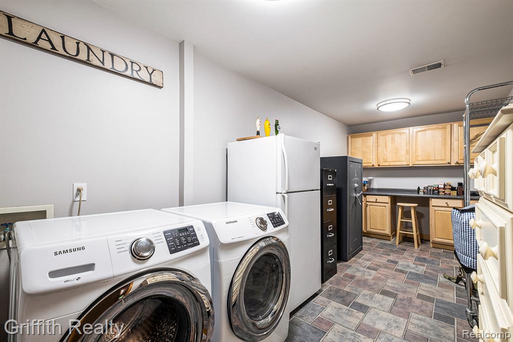 11245 Guyn Drive, Brighton, MI 48114 — Photo 43
