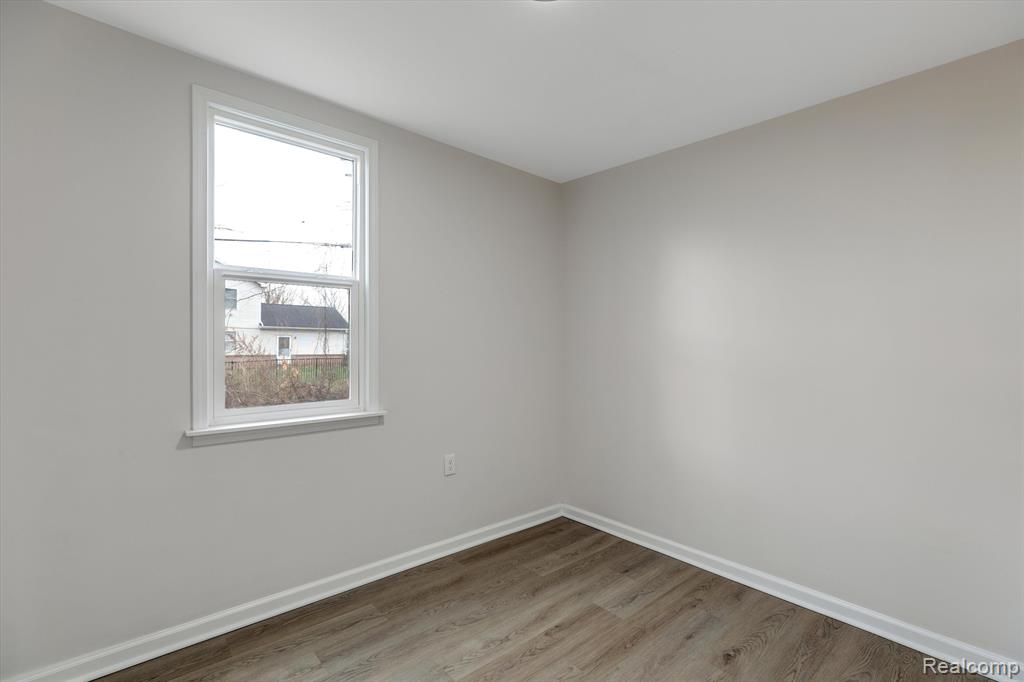 50 E NEVADA Street, Highland Park, MI 48203 — Photo 12