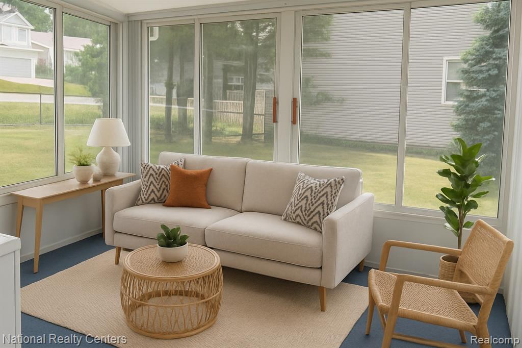 4065 Manitoba Street, Auburn Hills, MI 48326 — Photo 12