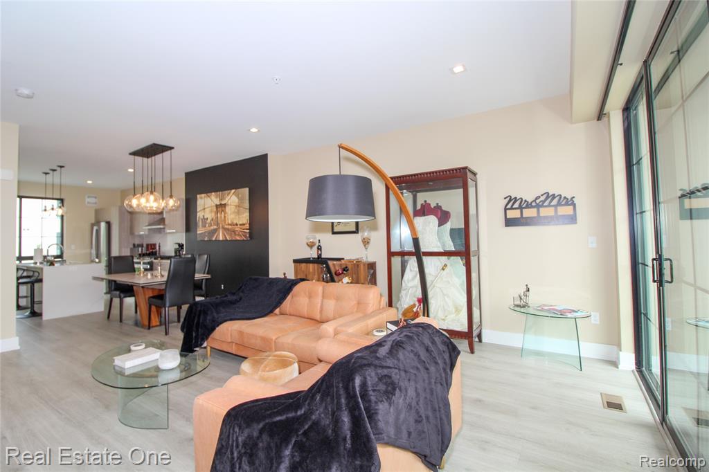 533 E Harrison Avenue - Photo 5