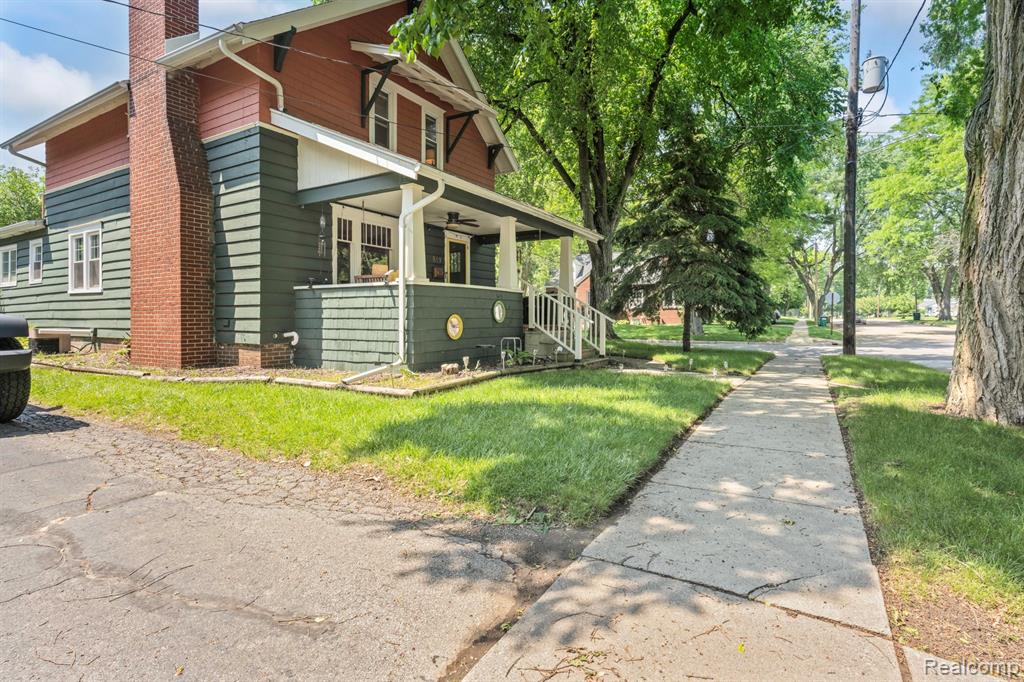 819 N Ball Street, Owosso, MI 48867 — Photo 6