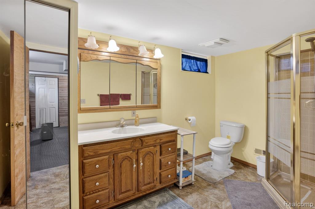 6401 N Webster Road, Mount Morris, MI 48458 — Photo 34