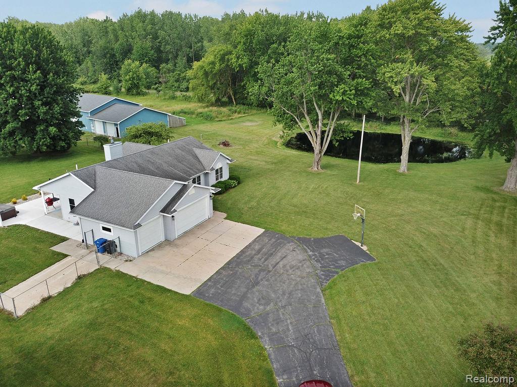 3334 E Freeland Road, Freeland, MI 48623 — Photo 10
