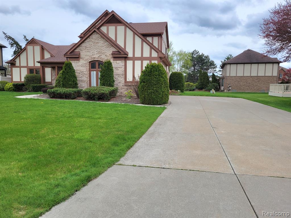 4640 SINGH Drive, Sterling Heights, MI 48310 — Photo 6