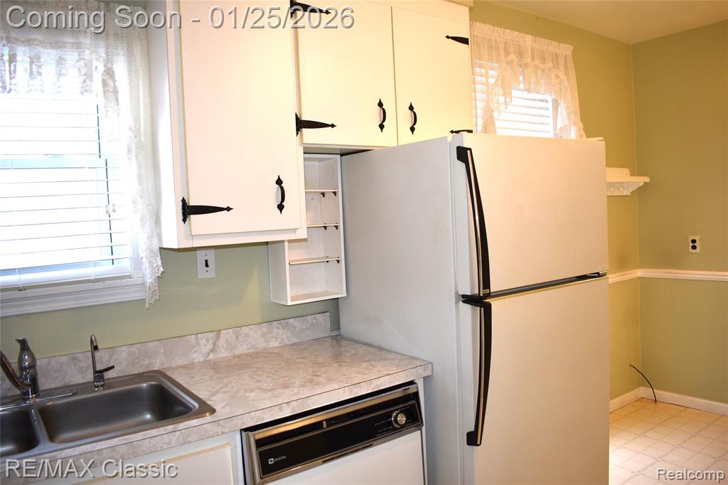 431 W Washington Street, Milford, MI 48381 — Photo 14