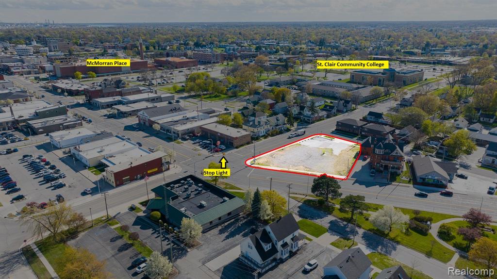 805 PINE GROVE Avenue, Port Huron, MI 48060 — Photo 4