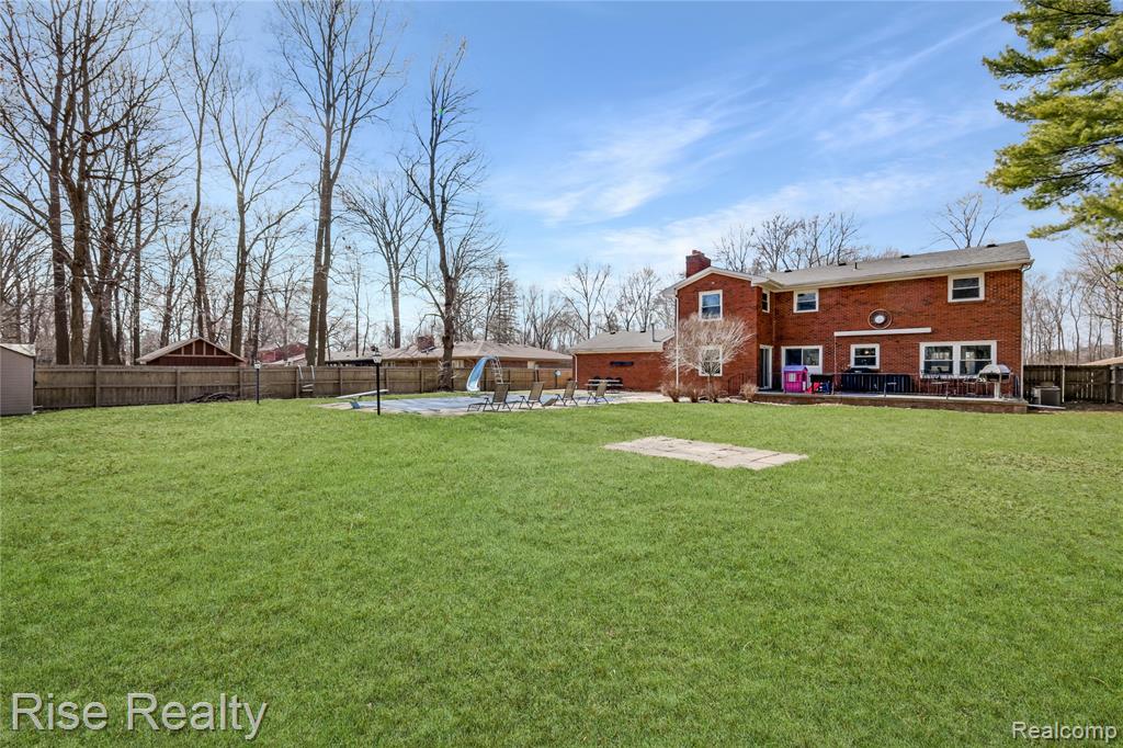 1366 Ox Yoke Drive, Flint, MI 48532 — Photo 38
