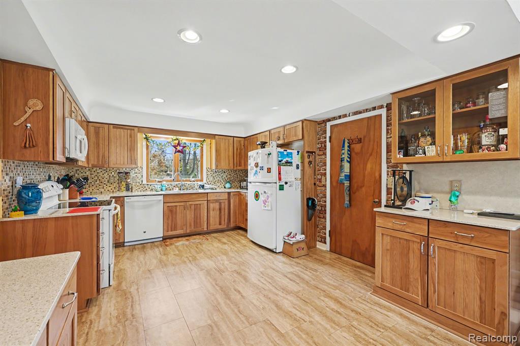 5700 24 Mile Road, Shelby Twp, MI 48316 — Photo 14