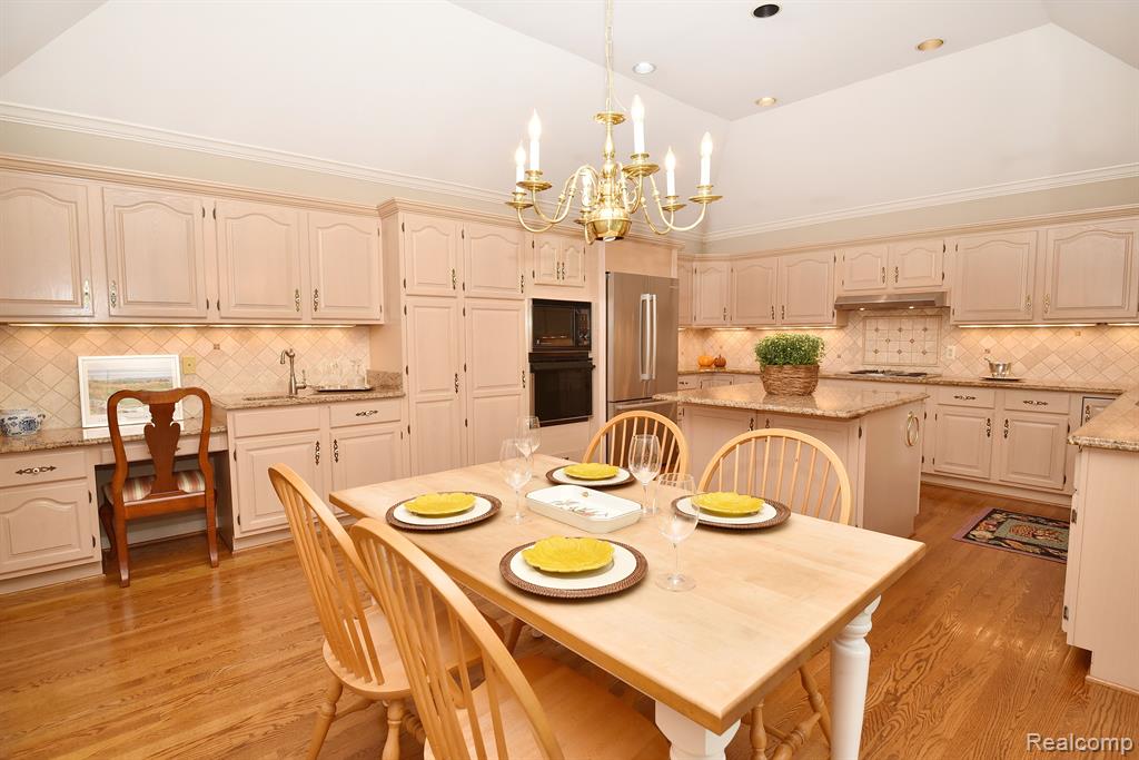798 EMERSON WAY Court, Bloomfield Hills, MI 48304 — Photo 15