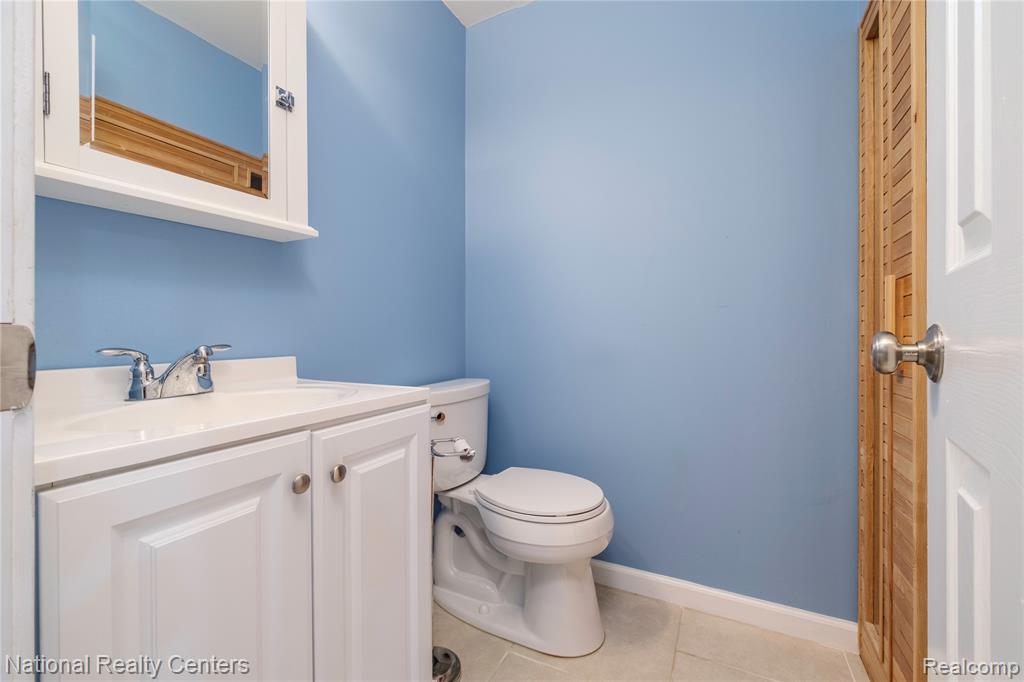 9859 Aylebury Drive, South Lyon, MI 48178 — Photo 39