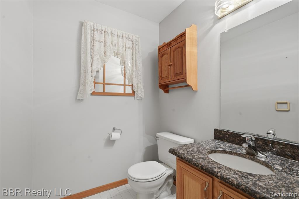 24883 Curtis Drive, Flat Rock, MI 48134 — Photo 21