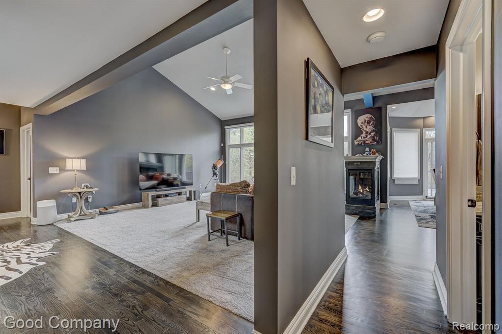 55195 WHITNEY Drive, Shelby Twp, MI 48315 — Photo 10