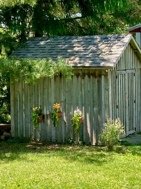 595 N Cedar Road, Fowlerville, MI 48836 — Photo 64
