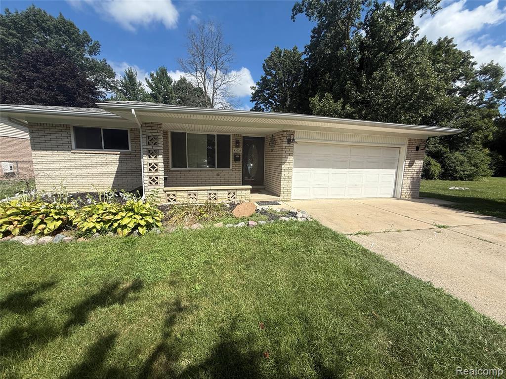 43038 N Hanford Road N, Canton, MI 48187 — front exterior