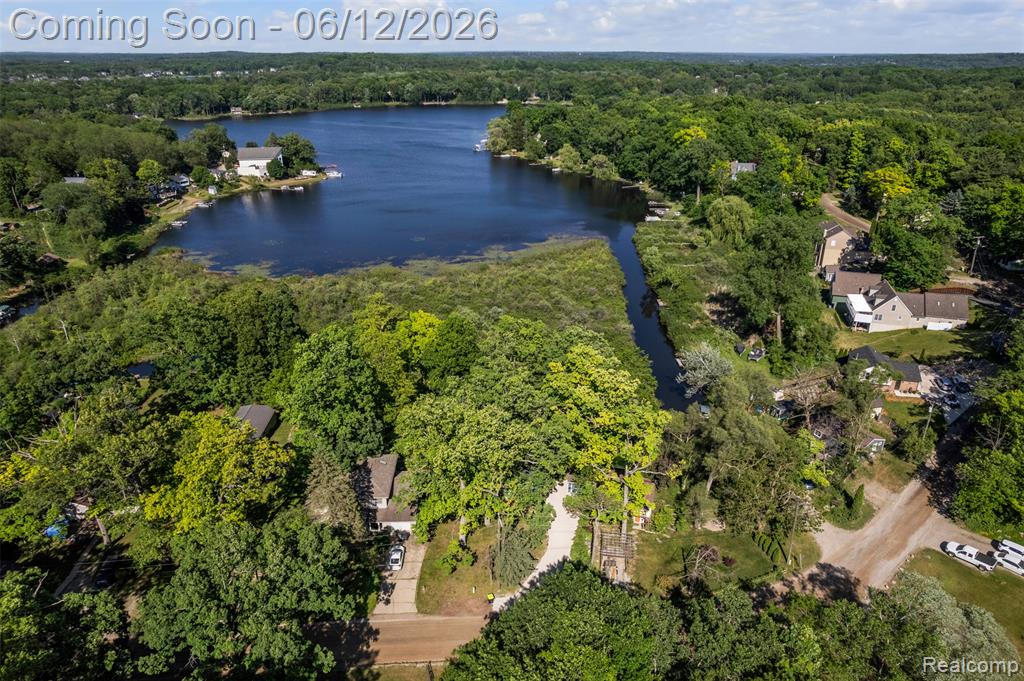 920 Hickory Ridge Circle, Milford, MI 48380 — Photo 52