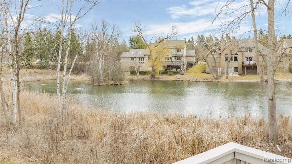 5035 Oakbrooke Drive, West Bloomfield, MI 48323 — Photo 38