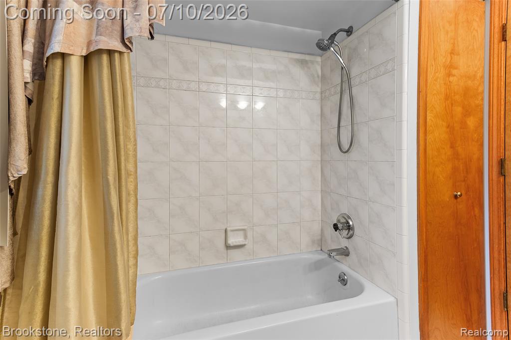 53725 ARABIAN Trail, Macomb, MI 48042 — Photo 21