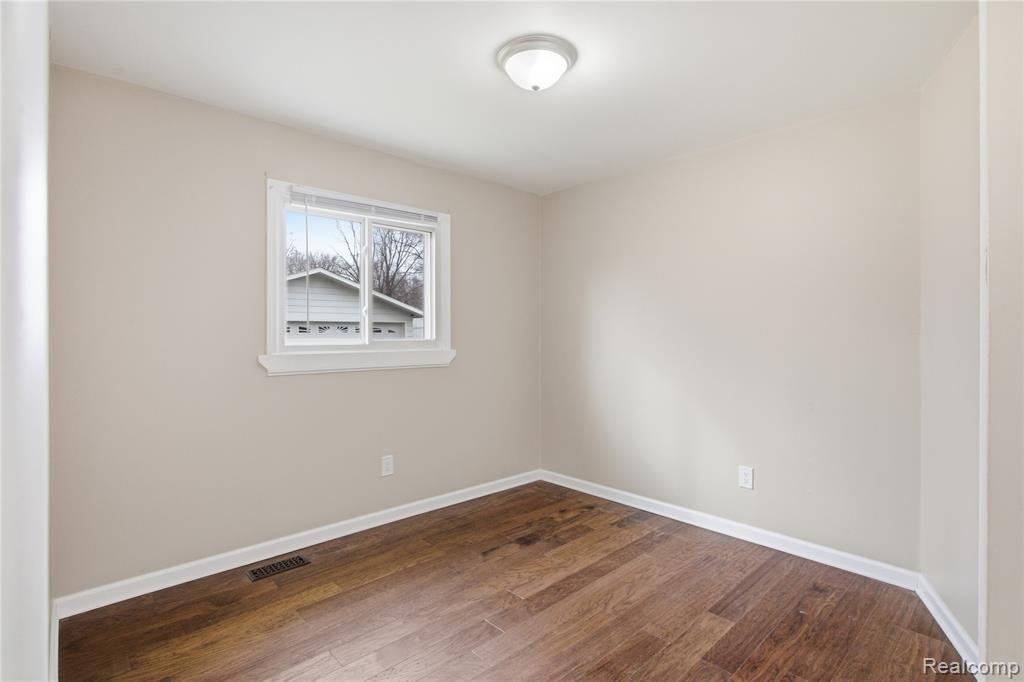 9191 Redbud Avenue, Plymouth, MI 48170 — Photo 20