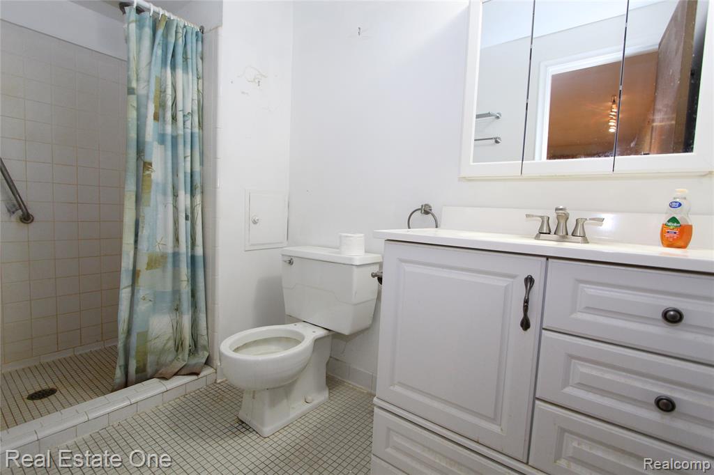 3961 Will O Way Lane, West Bloomfield, MI 48323 — Photo 22