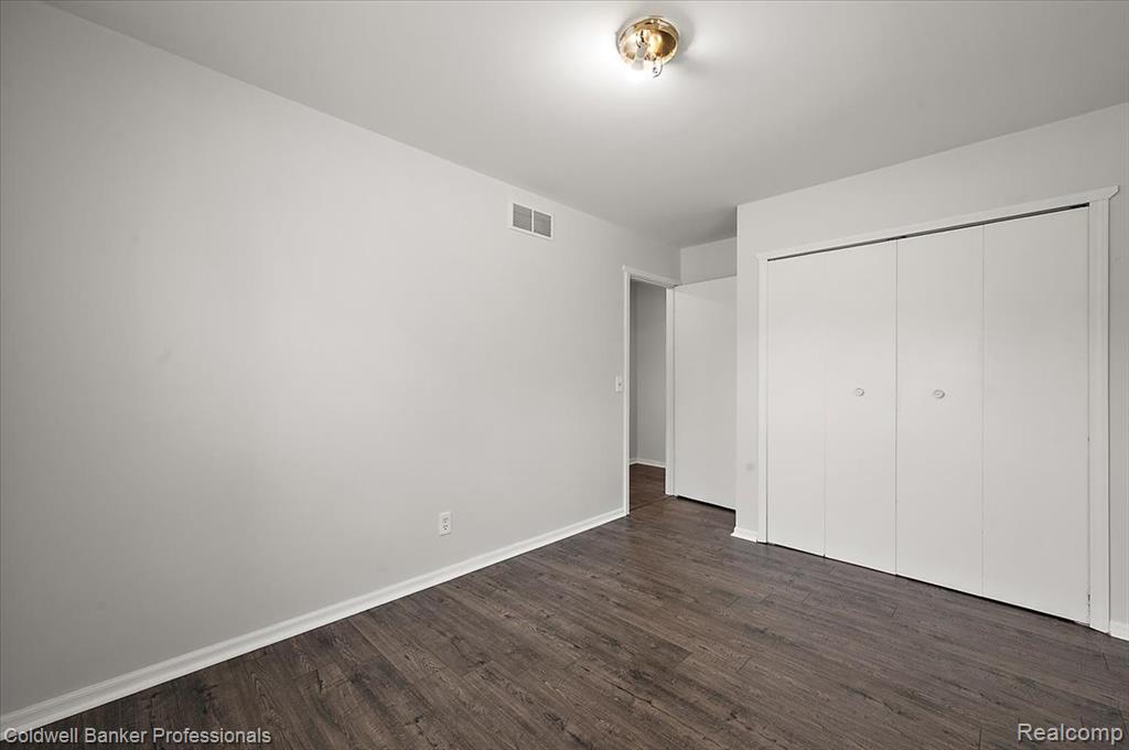 5714 Five Lakes Road, North Branch, MI 48461 — Photo 34