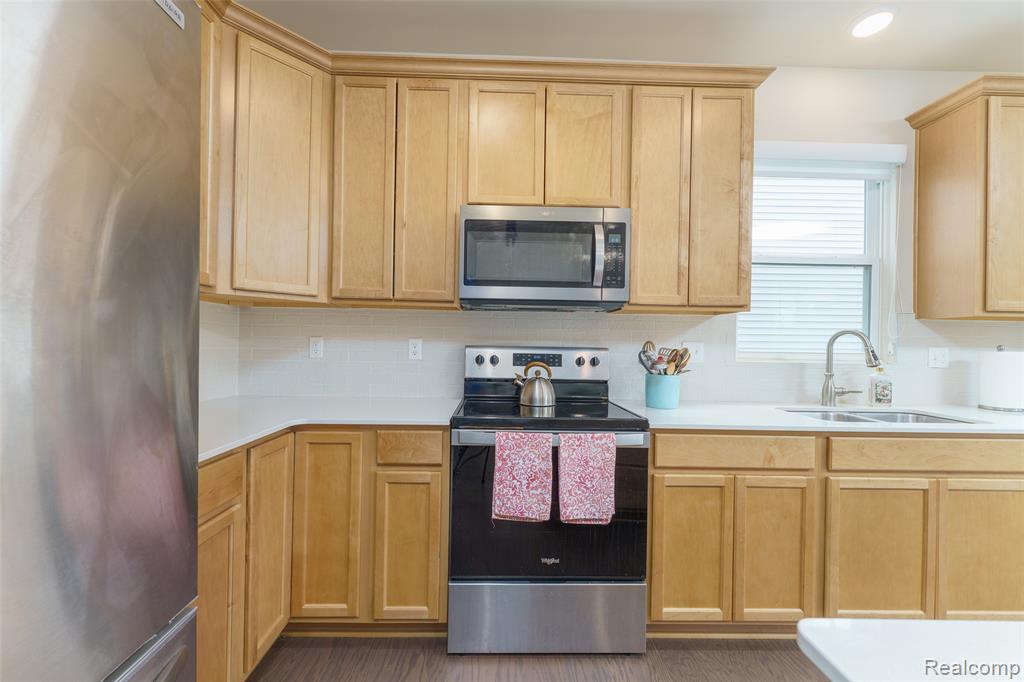 4639 Crestway Drive, Brighton, MI 48116 — Photo 6