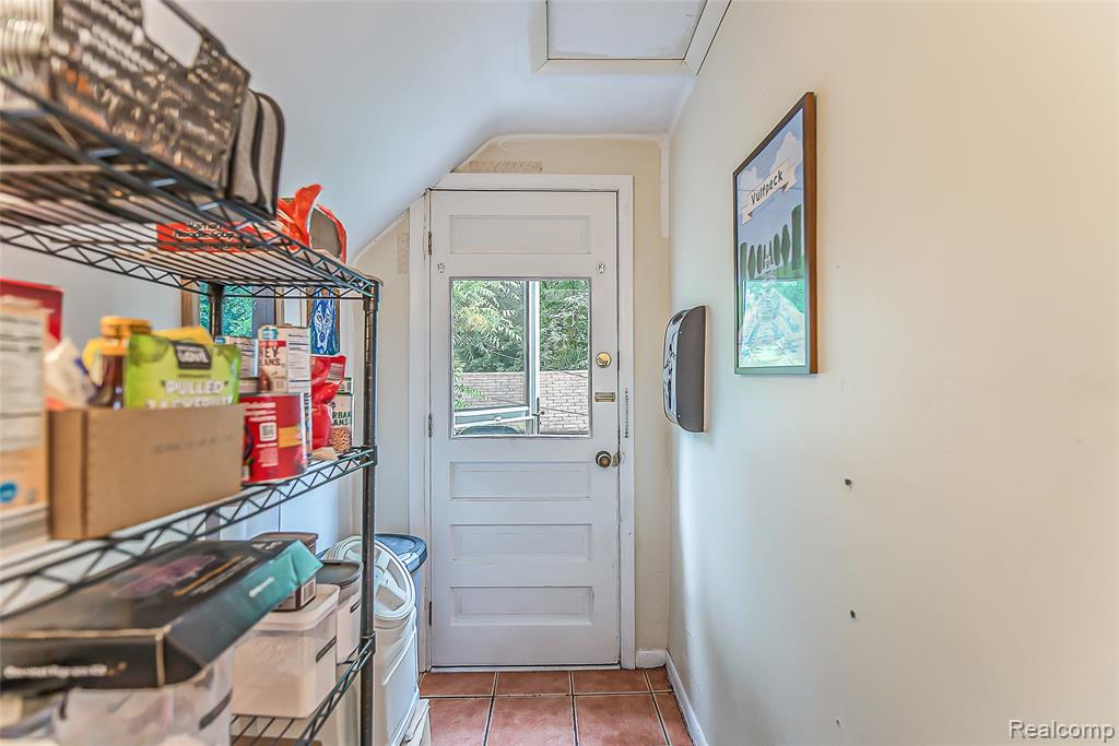 803 Jones Drive, Ann Arbor, MI 48105 — Photo 15
