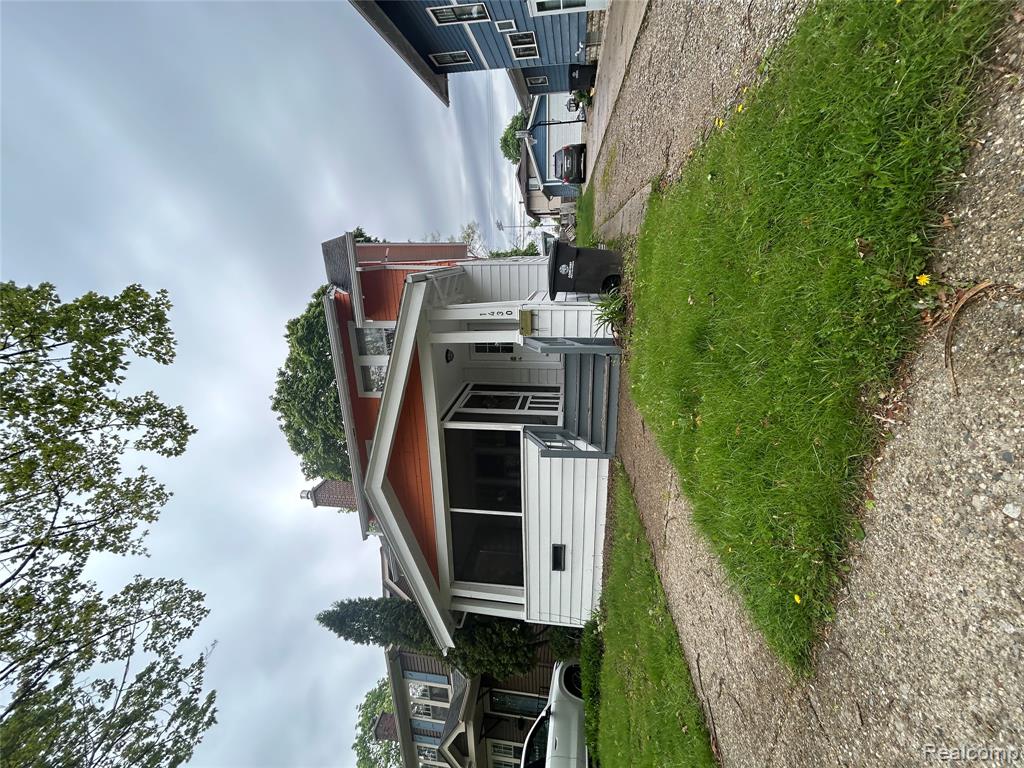 1430 White Street - Photo 2