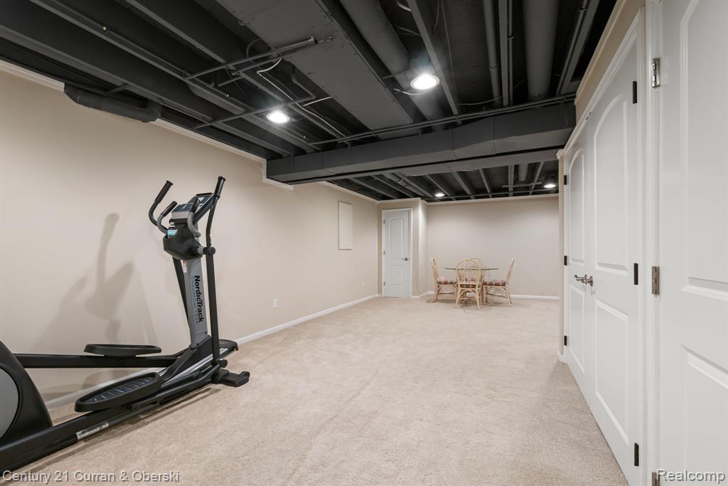 1086 Paddock Drive, South Lyon, MI 48178 — Photo 47