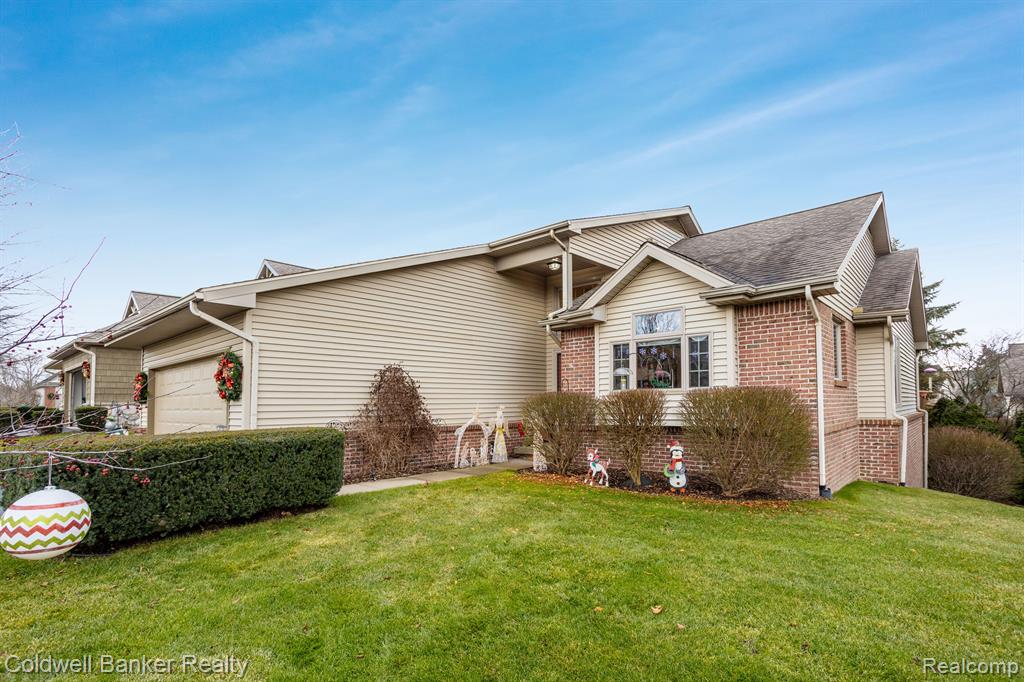 2245 Willow Tree Drive, Brighton, MI 48116 — Photo 3