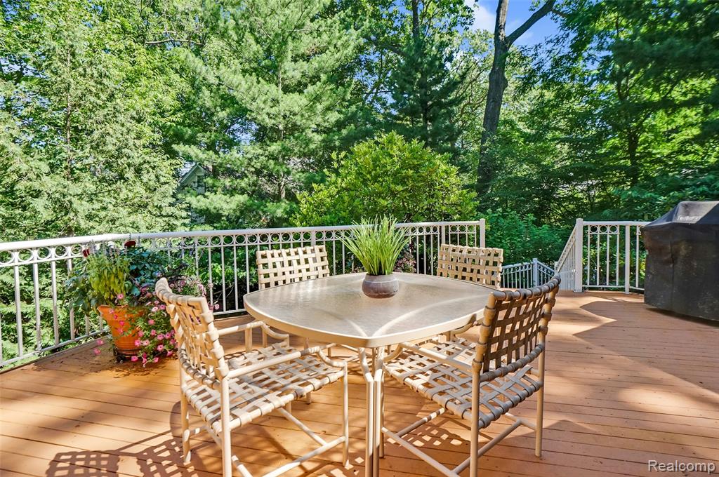 5575 Forman Drive, Bloomfield Hills, MI 48301 — Photo 57